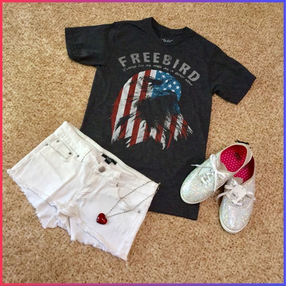 Lyric Nation Tops - 💐 BOGO🌺 FREEBIRD🌼Lyric🌺Nation🌸T-shirt💐